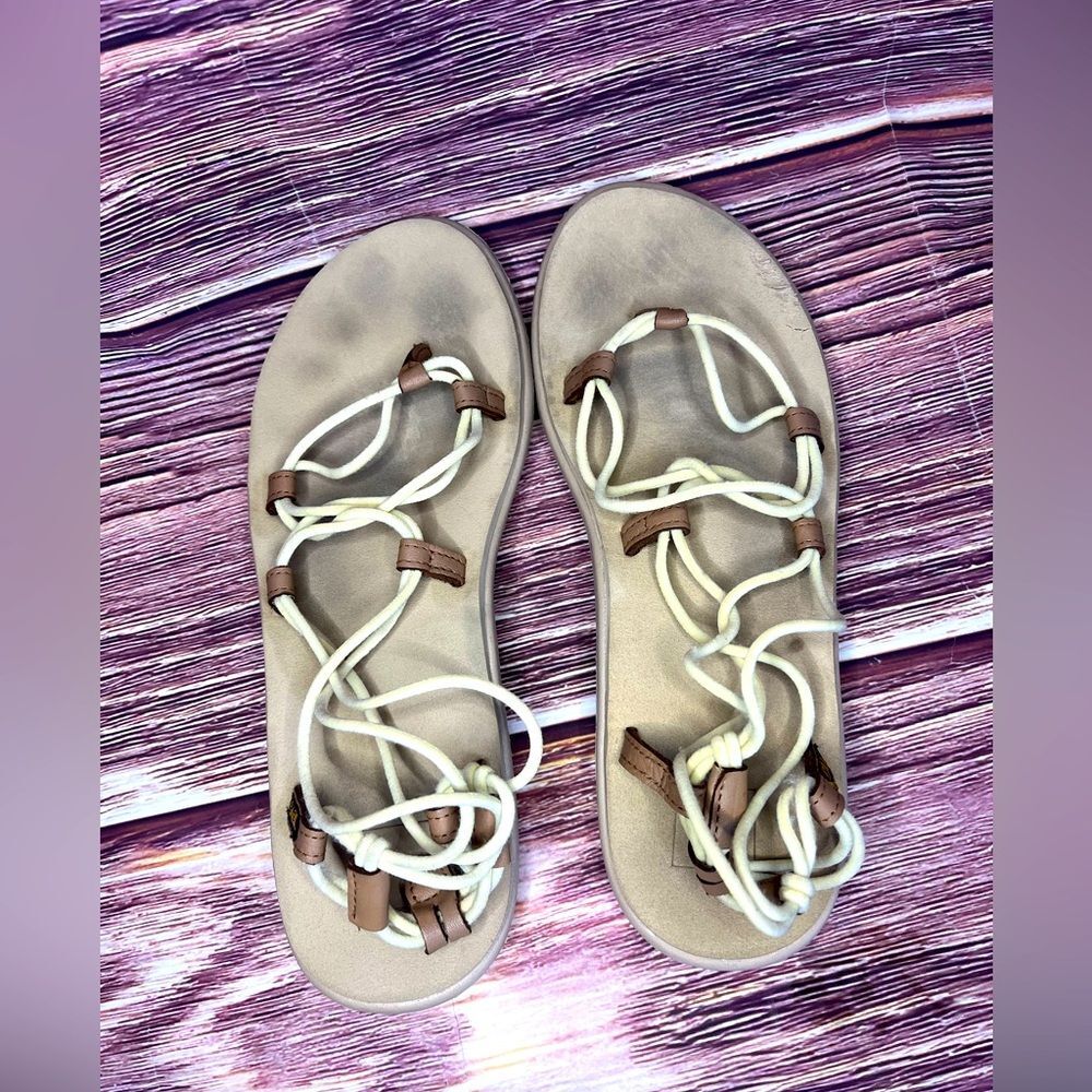 Teva Beige Sandal. Size 11.